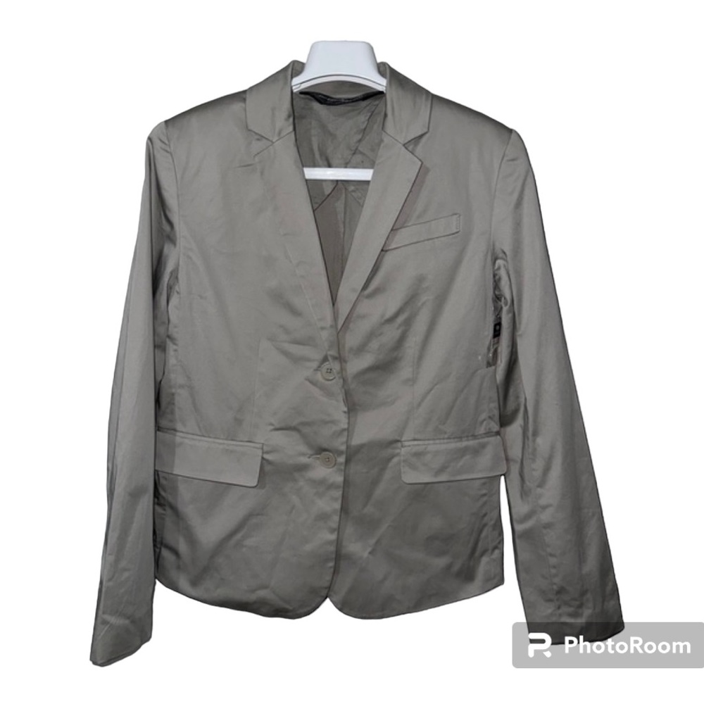 Norma Kamali Khaki‎ blazer. Size 4